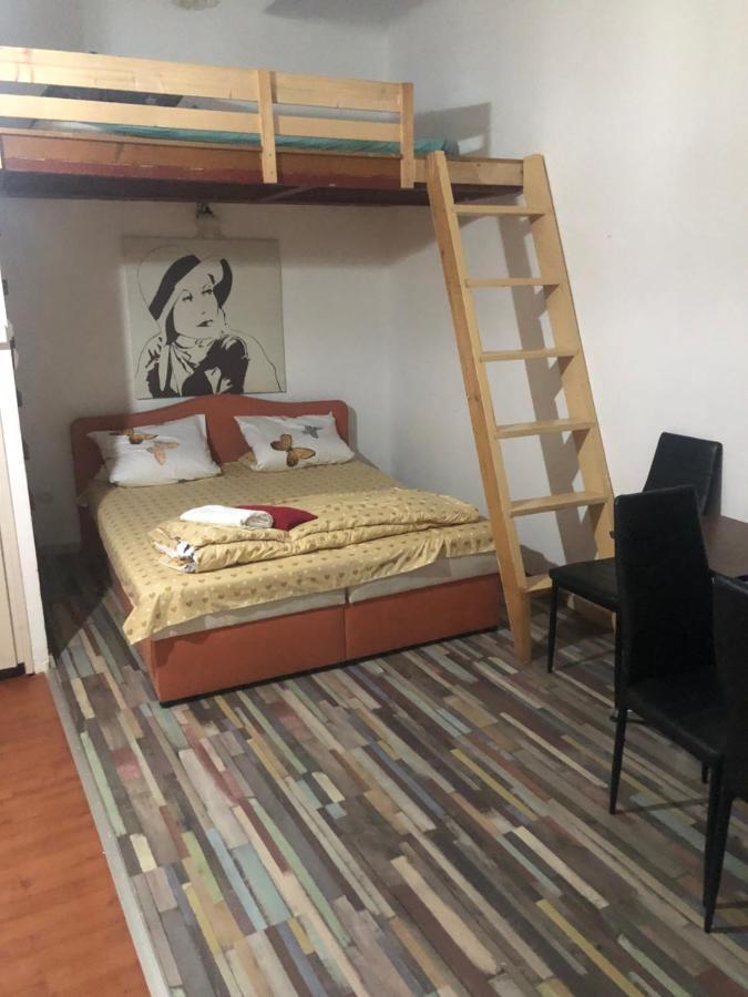 7Dab Apartment Bezeredj Contactless Self -Check-In Будапешт Экстерьер фото